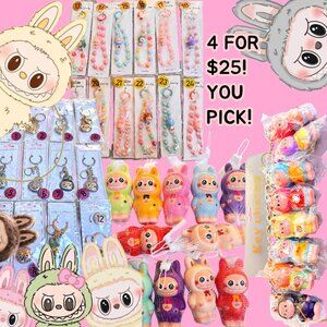 4 FOR 25$ BUNDLE OF LA BU BU MONSTERS KEY CHAINS PURSE‎ SQUISHIES YOU PICK!